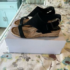 Beautiful and never worn Donald Pliner wedge sandals